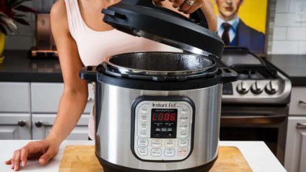 Instant Pot Lid Won’t Close or Seal: 7 Reasons & Solutions