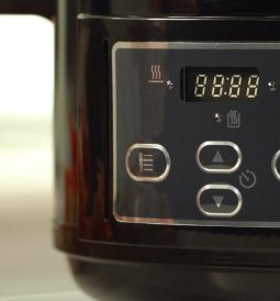 How To Reset Crockpot – Quick and Easy Ways